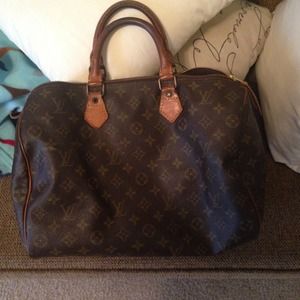 Authentic Louis Vuitton Speedy 35!