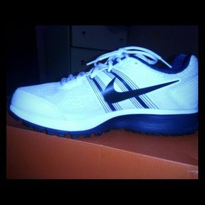 Womens Nike White/Navy