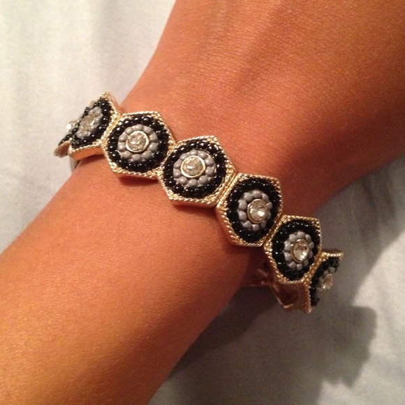 Jewelry - Beautiful blue and gold bracelet (lowest price)