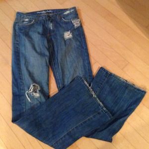 LUX DESIGNER JEANS DISTRESSED SZ 27