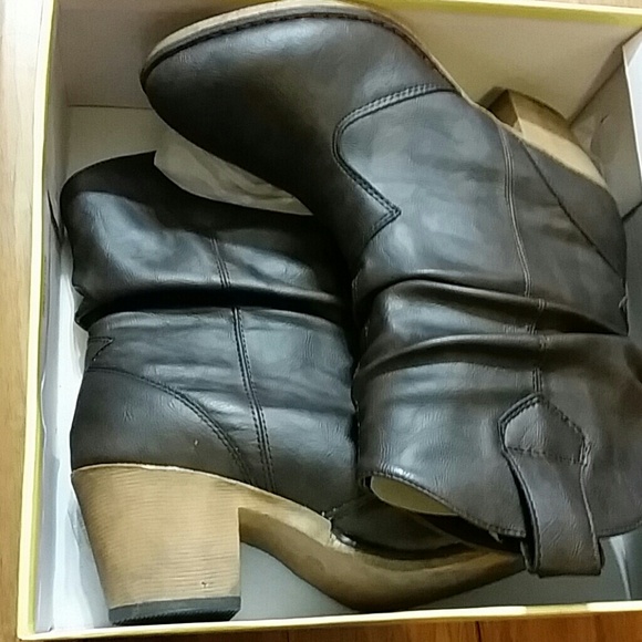 💓 LAST CHANCE 💓CHARLES ALBERT BOOTS 👢