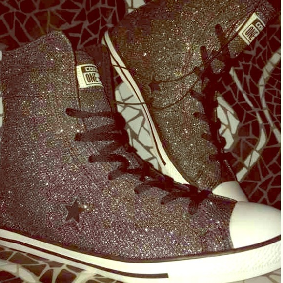 Converse Shoes - Glitter converse!