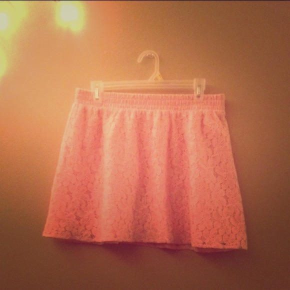 Pink lace skirt 💗