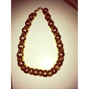*NWOT* chain link necklace