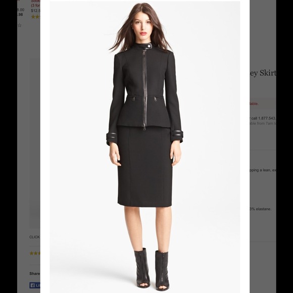 Burberry stretch jersey skirt with patent trim - Picture 3 of 3