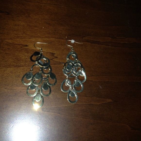 Gold Dangling Ear Rings