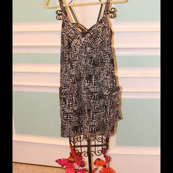 Forever 21 Summer Dress!!!💥 - Picture 2 of 4