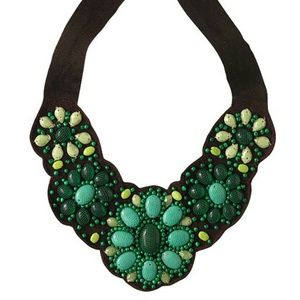 Stella & Dot Cortez Bib