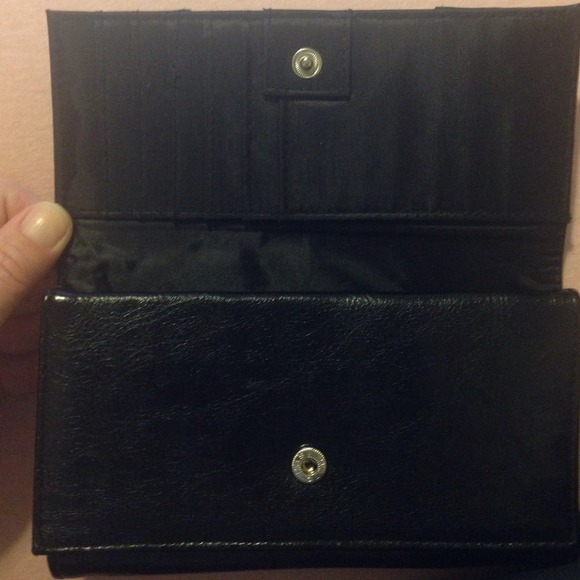 Wallet - Picture 2 of 4