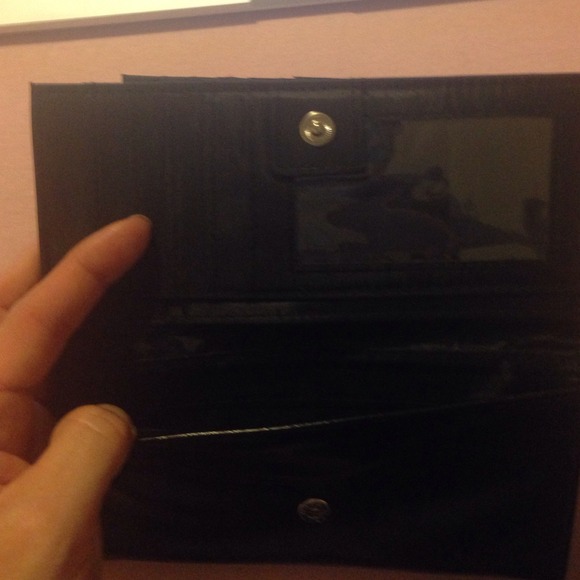 Wallet - Picture 3 of 4