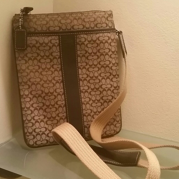 Coach purse - Picture 1 of 4