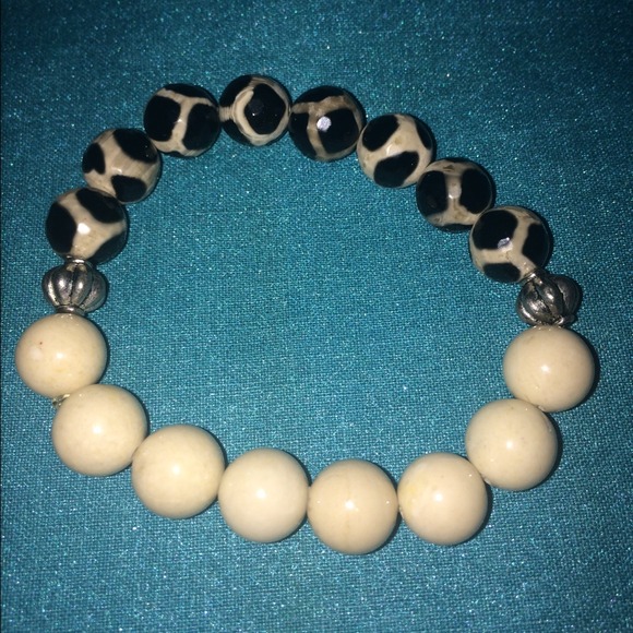 NEW LOW PRICE! Only $4 .Summer Sale.