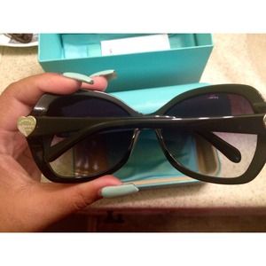 Tiffany & Co. Hearts Blk Square Sunglasses NEW