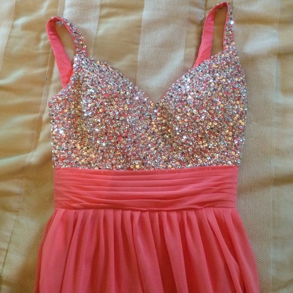 Sherri Hill Dresses & Skirts - Light pink bling prom homecoming dress