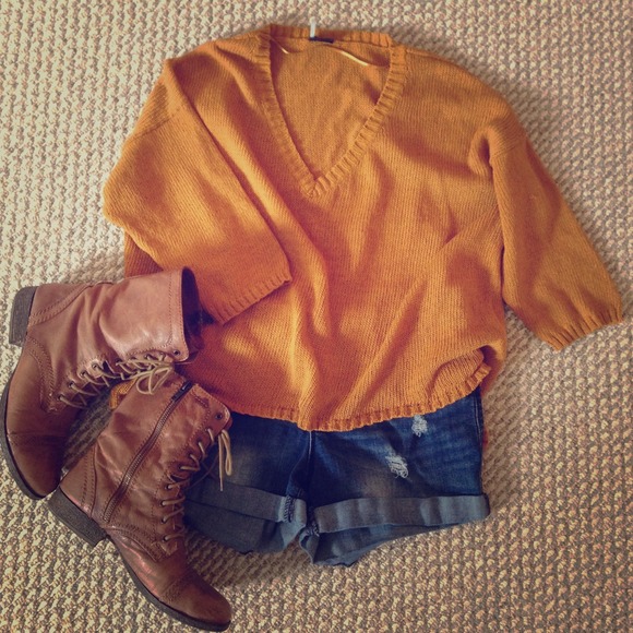 Sparkle & Fade Sweaters - NWOT High Low Sweater