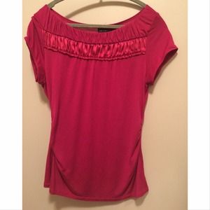 Limited pink ruched tee - size large