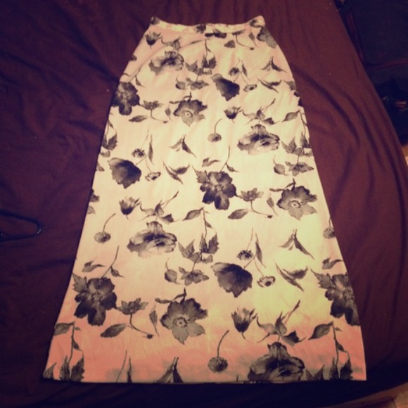 Long floral maxi skirt