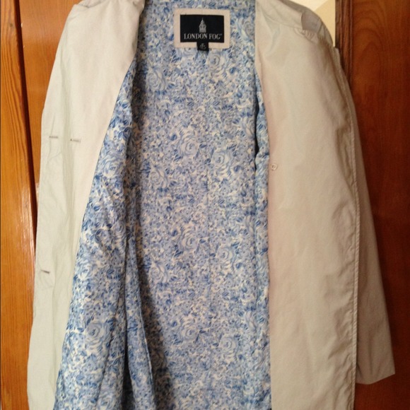 🔸sold🔸Tan lightweight trench coat - Picture 4 of 4