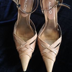 Aldo shoes. Size 7