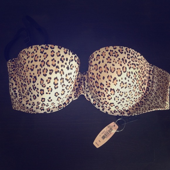 Convertible NWT Victoria's Secret bra