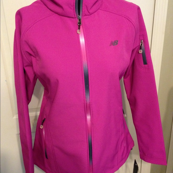 New Balance Stretch Exercise Jacket. NWT L