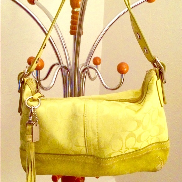 Coach Signature East West Duffle Purse #A055-9363 - Picture 1 of 4