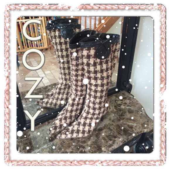 kiks Shoes - Brown beige fabric heel boots