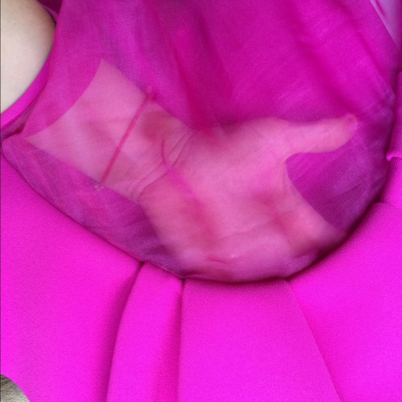 D V FURSTENBERG pandora ruffled Fuschia pink dress - Picture 4 of 4