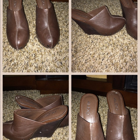 Brown clogs - Picture 2 of 2