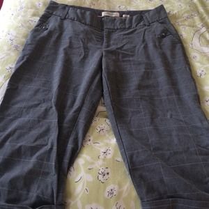 Old navy cuffed Capri pant