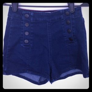 FOREVER 21 High Waisted Nautical Shorts