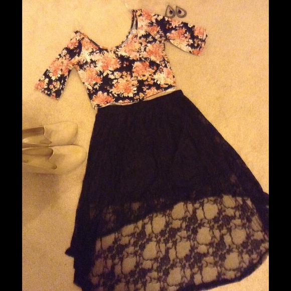Black Lace High-Low Skirt!