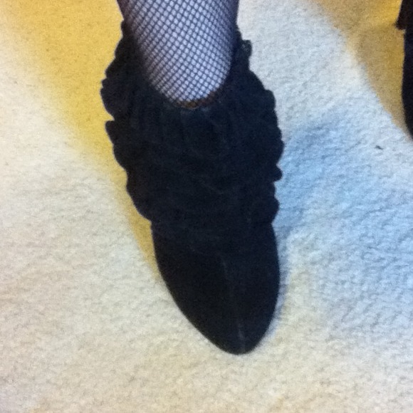 SOLD Black Pleaser ruffle ankle boots - Picture 2 of 4