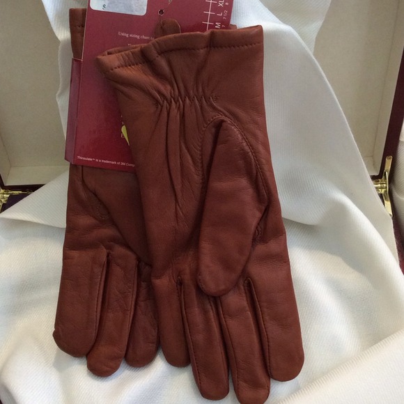 🚫BUNDLED🚫❄️LEATHER GLOVES❄️ - Picture 2 of 4