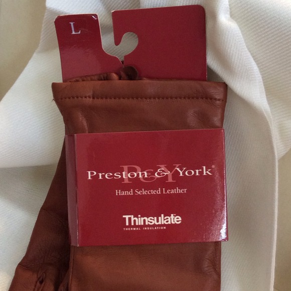 🚫BUNDLED🚫❄️LEATHER GLOVES❄️ - Picture 4 of 4