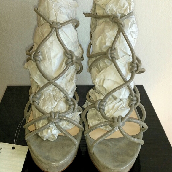 Suede loop knot strappy sexy platform sandals - Picture 1 of 3