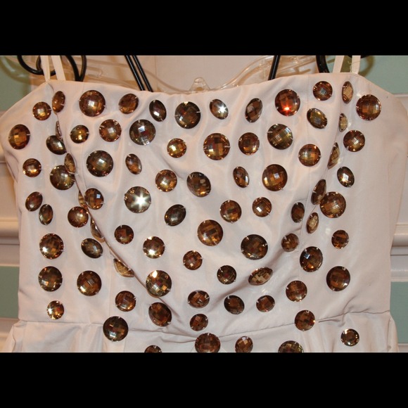 BCBG Max Azria Cream Crystal Dress - Picture 3 of 4