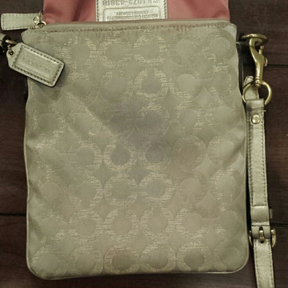 $5 PRICE CUT! Crossbody - Picture 2 of 4