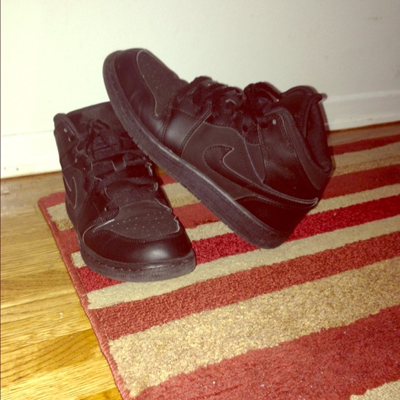 Black Nike Jordan's