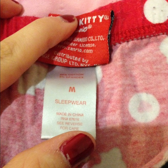 Hello kitty sleep shorts - Picture 2 of 2