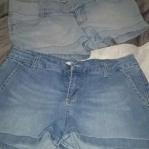 Shorts - Picture 1 of 4