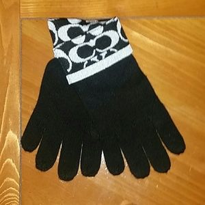Coach gloves
