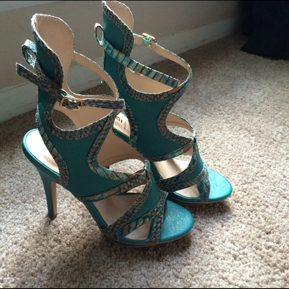 Bakers Turquoise Heels