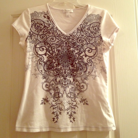 Cute T-Shirt!! - Picture 1 of 2