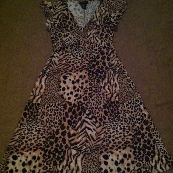 Classy leopard dress