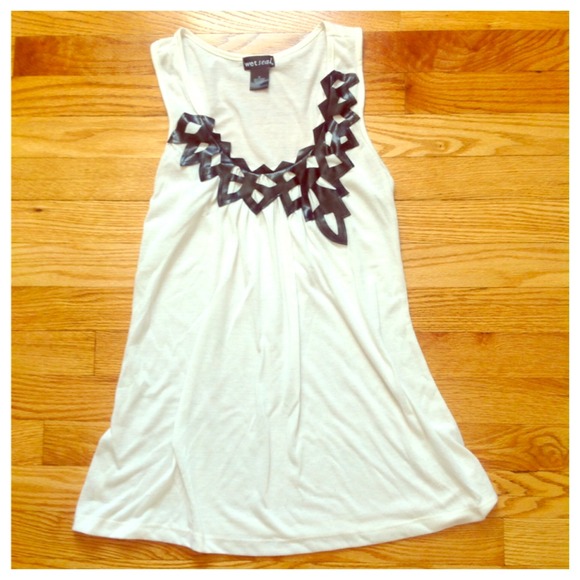 Wet Seal top