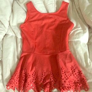 Size small, mandee peplum top!