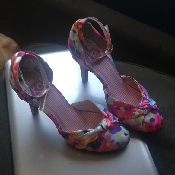 Rocket Dog Shoes - **SOLD IN BUNDLE**