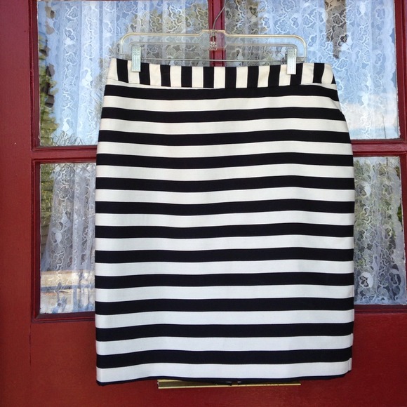NWT Striped Pencil Skirt