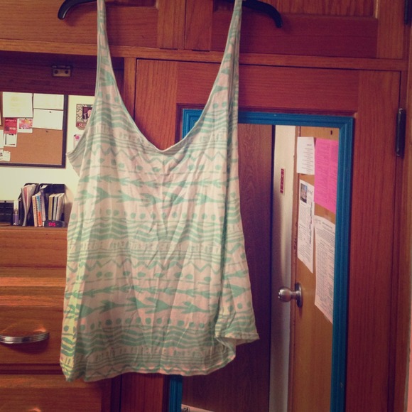 Green and white tank